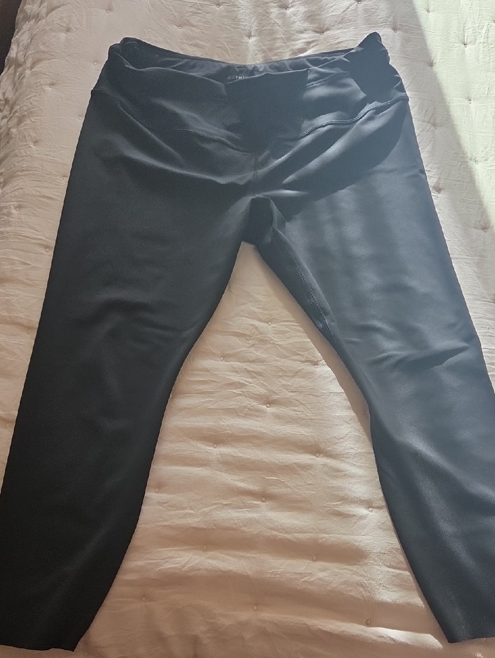 Athleta Black Accelerate 7/8 Tight Leggings